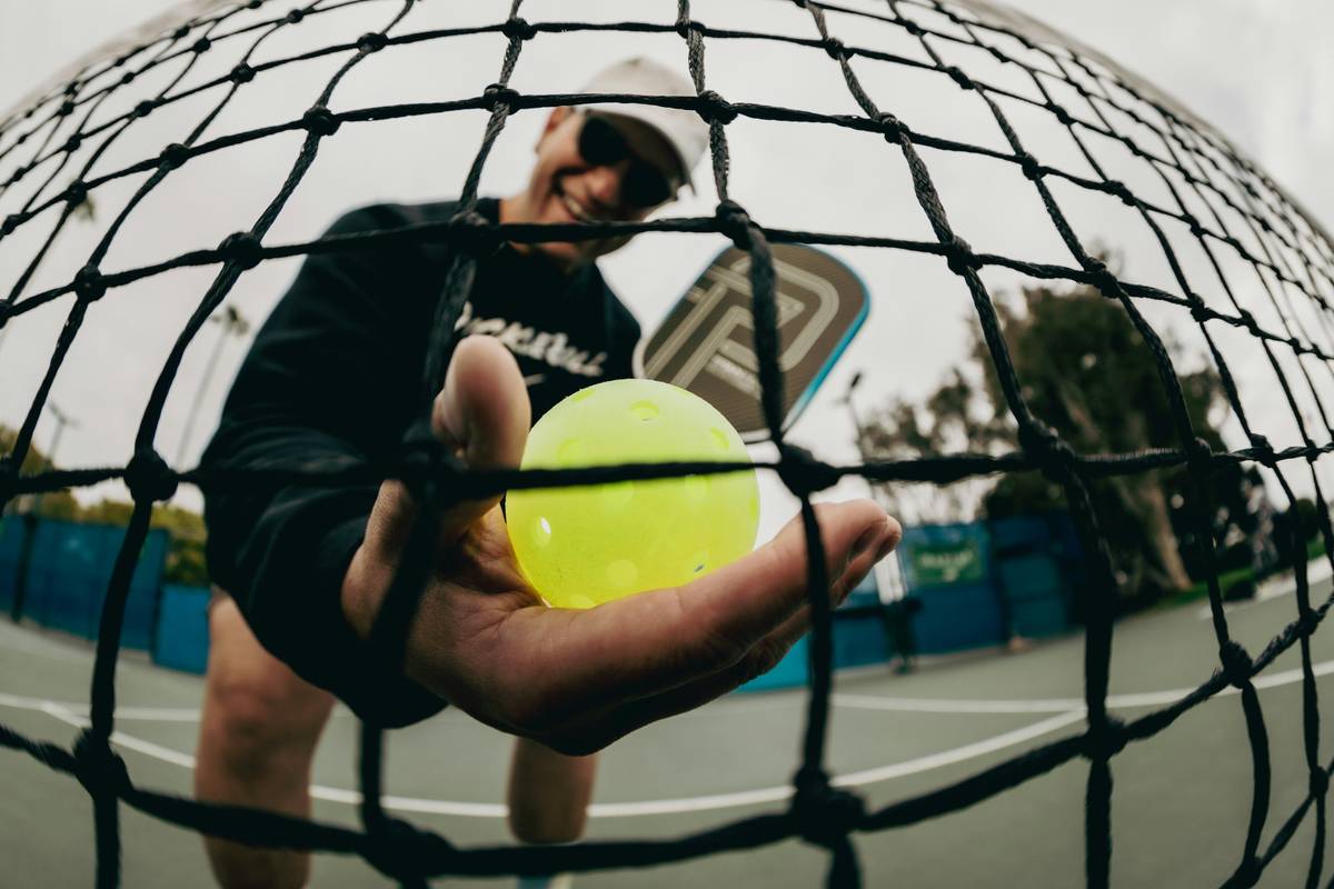 Master the Wall Rebound Technique: Your Secret Weapon in Padel